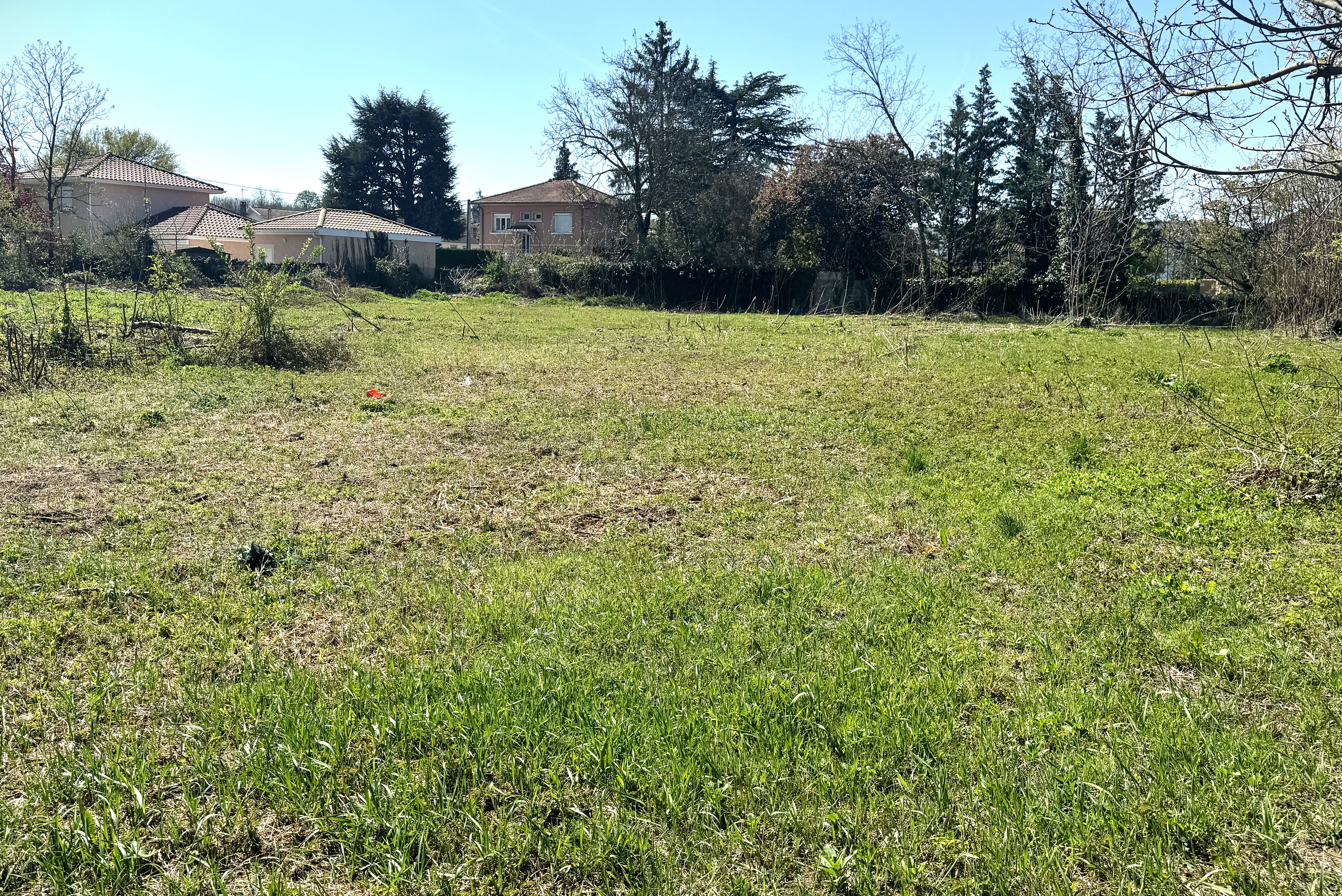 Terrain constructible à Tignieu-Jameyzieu (#5145030)