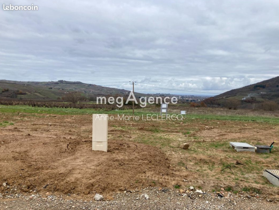 Maison avec terrain à Émeringes (#5152372)