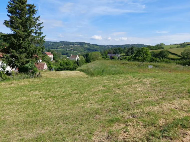 Maison avec terrain à Le Creusot (#5152313)