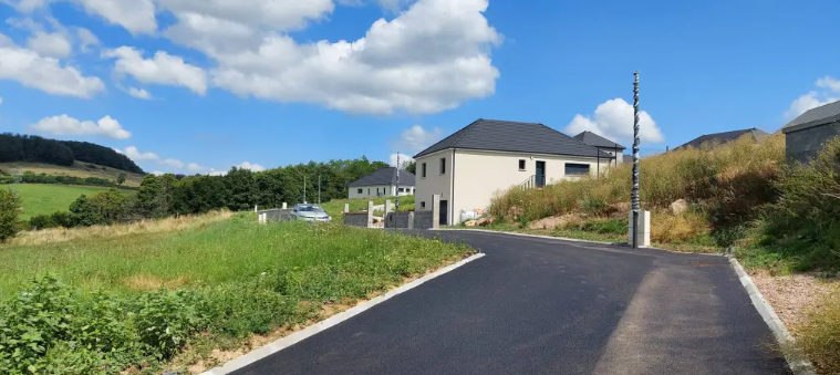 Maison avec terrain à Le Creusot (#5152313)