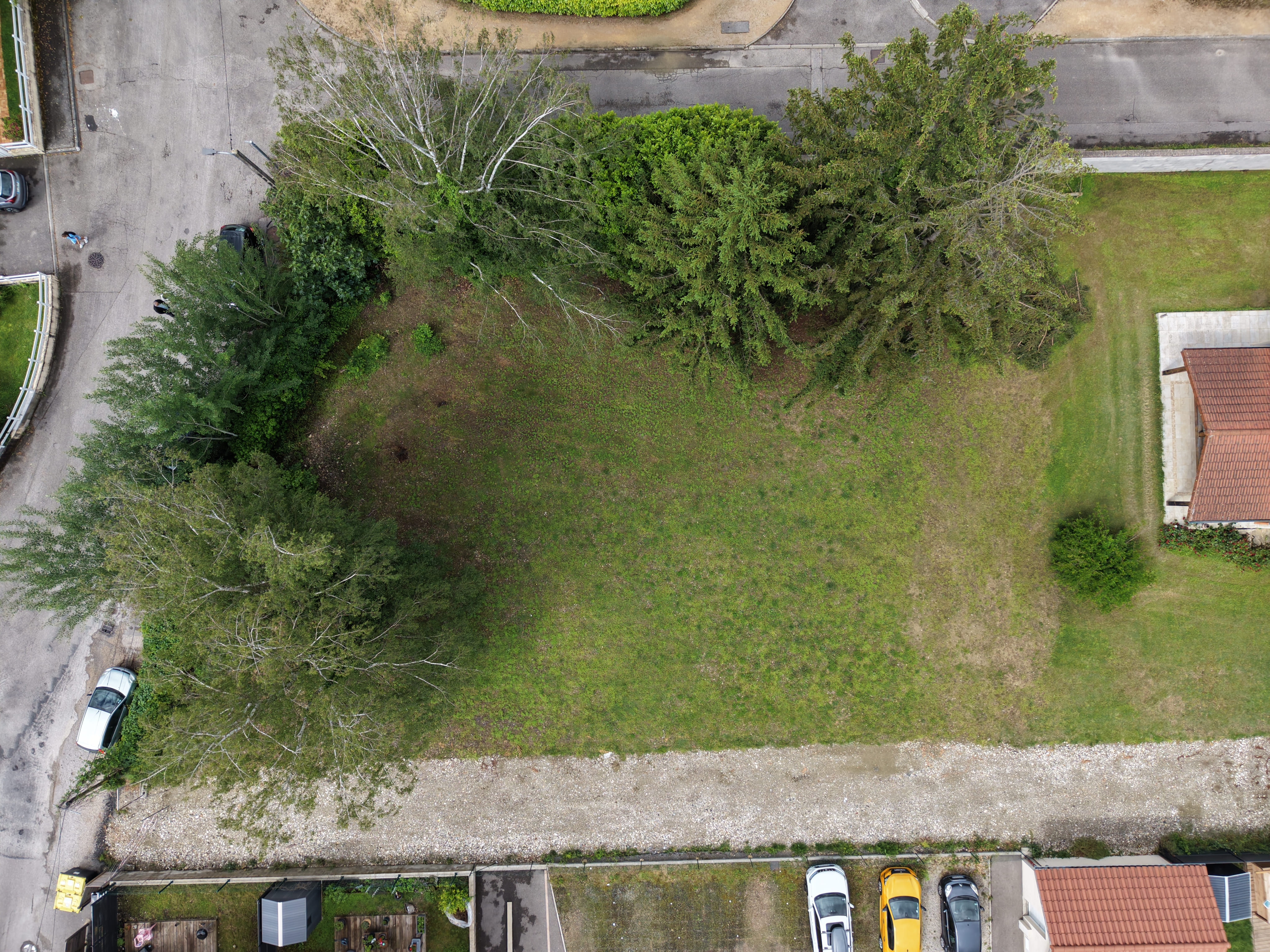 Terrain constructible à L&rsquo;Isle-d&rsquo;Abeau (#5177111)