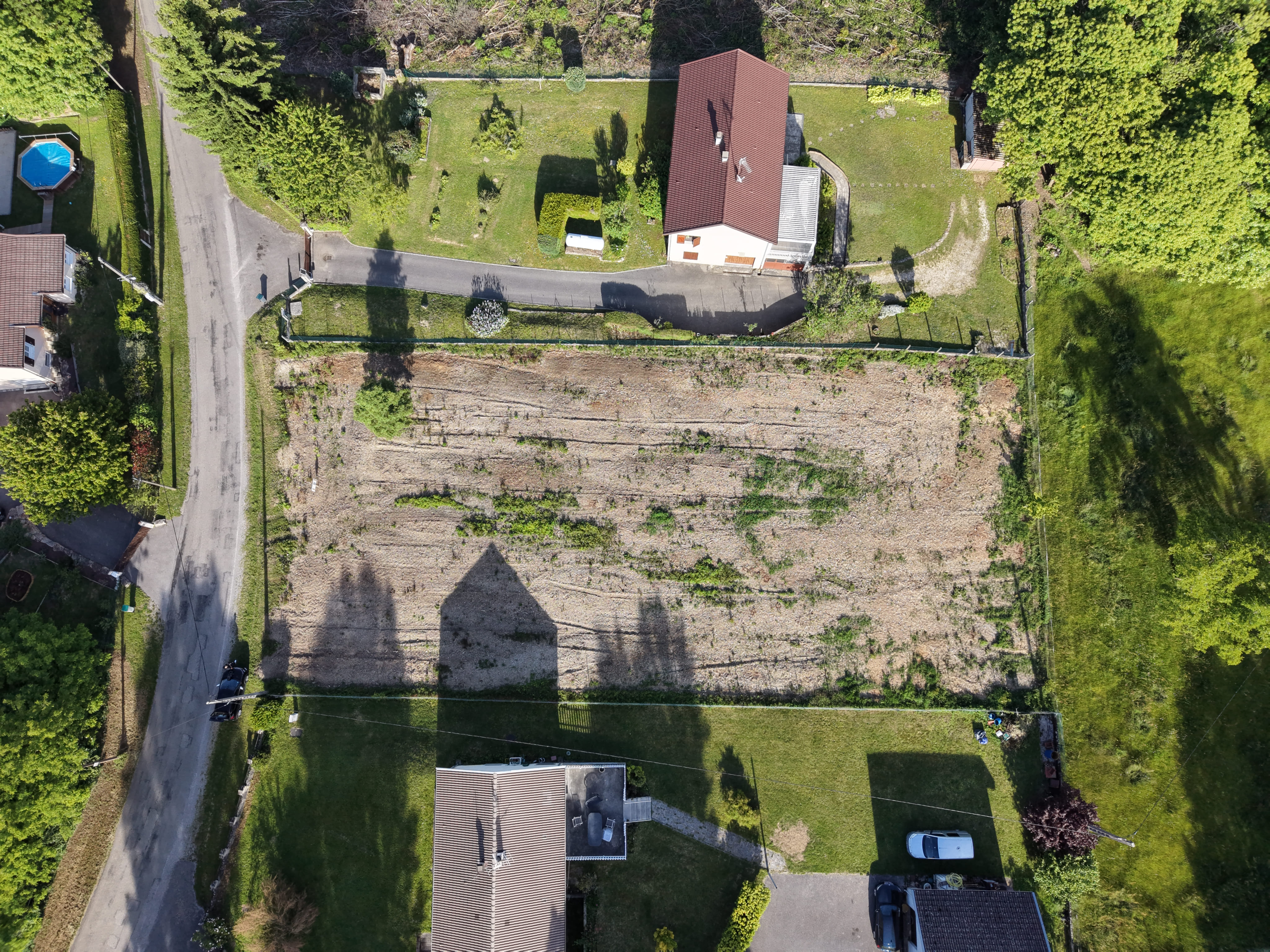 Terrain constructible à Faverges-de-la-Tour (#5186822)