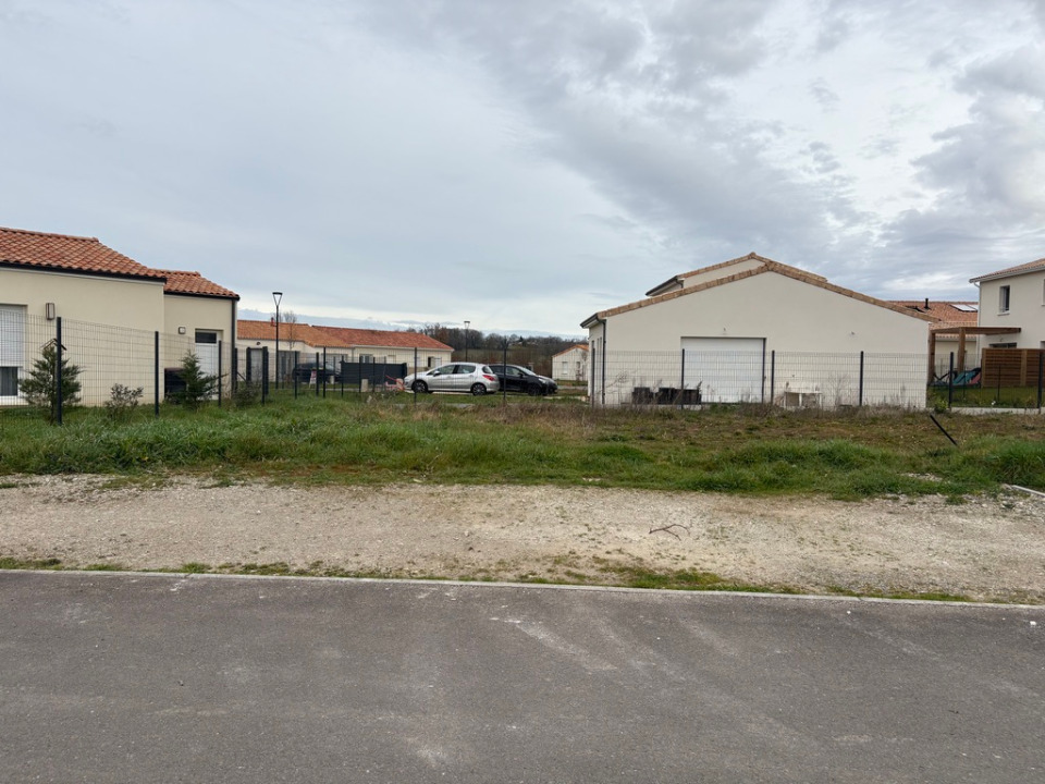 Programme immobilier neuf VB2130203 - Terrain/Terre - Angoulême