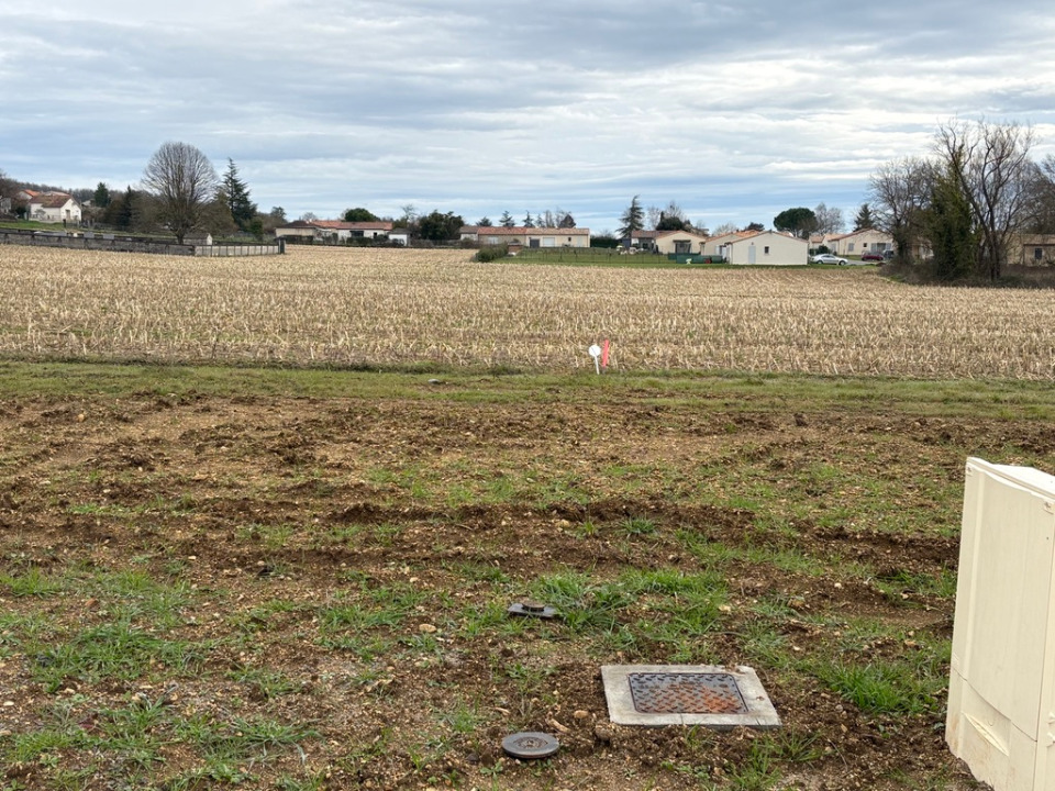 Programme immobilier neuf VB2130772 - Terrain/Terre - Trois-Palis