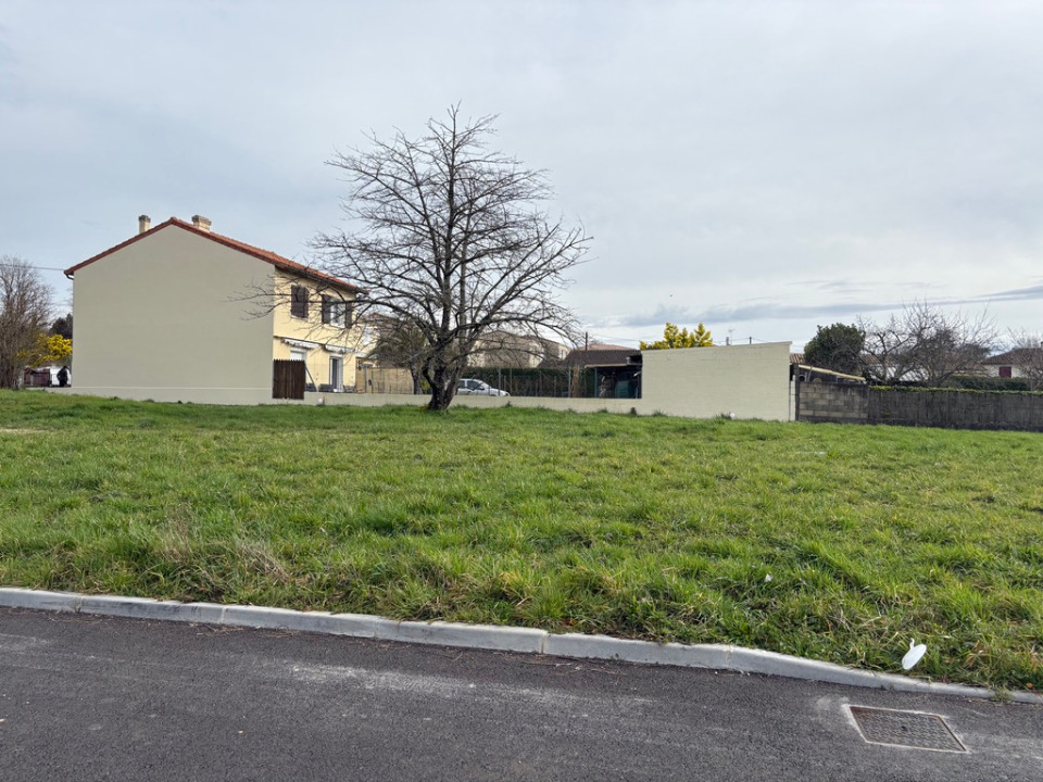 Programme immobilier neuf VB2130862 - Terrain/Terre - Angoulême