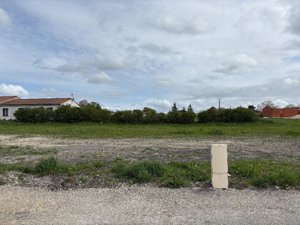 Programme immobilier neuf VB2133629 - Terrain/Terre - Pons