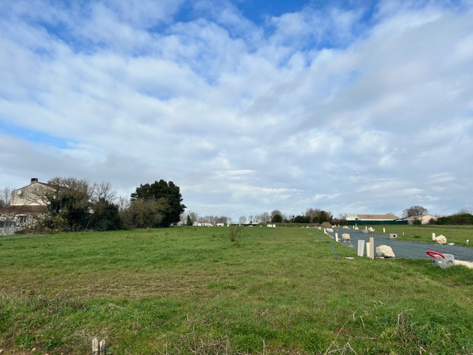 Programme immobilier neuf LJ2137031 - Terrain/Terre - Ballon