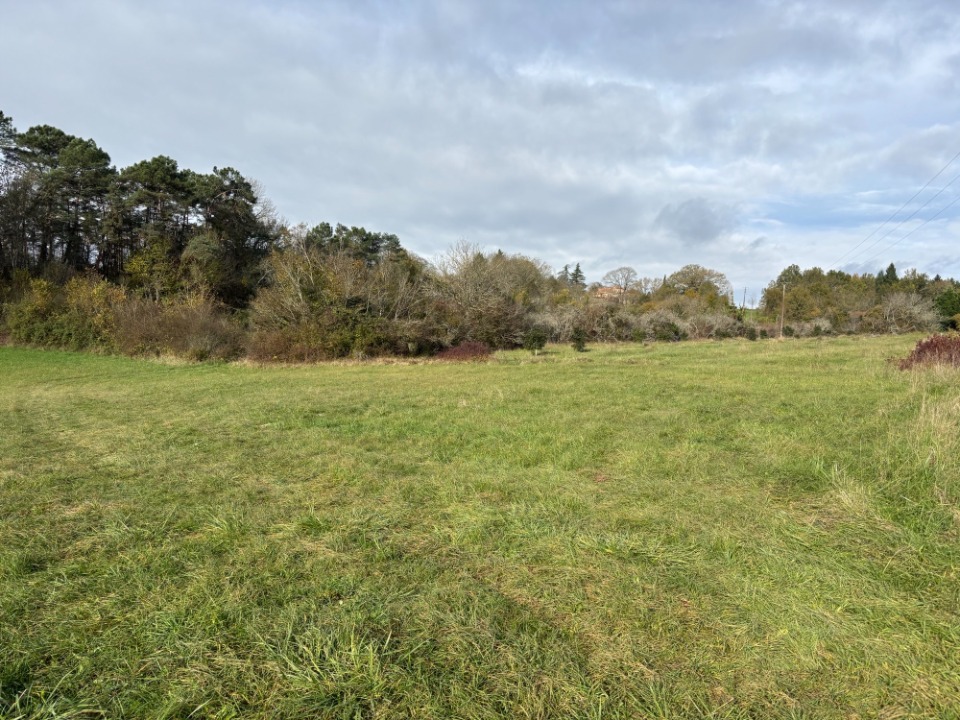 Programme immobilier neuf RG2144737 - Terrain/Terre - Montagnac-la-Crempse
