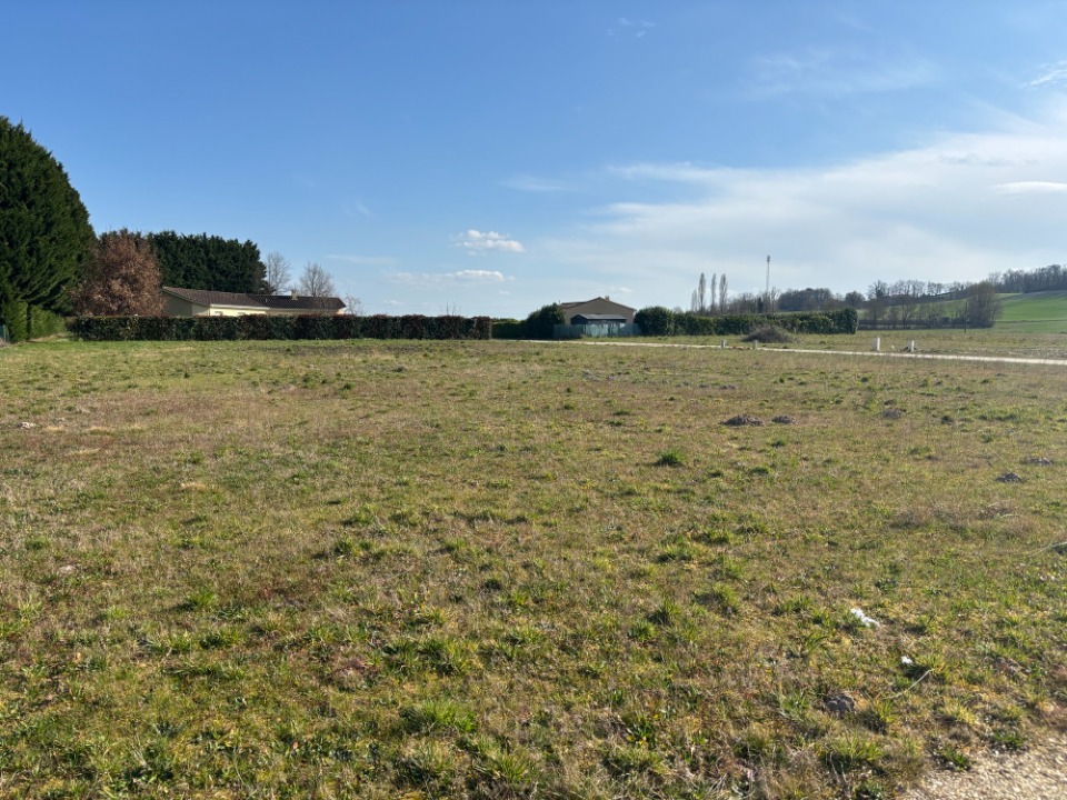 Programme immobilier neuf RG2147323 - Terrain/Terre - Serres-et-Montguyard