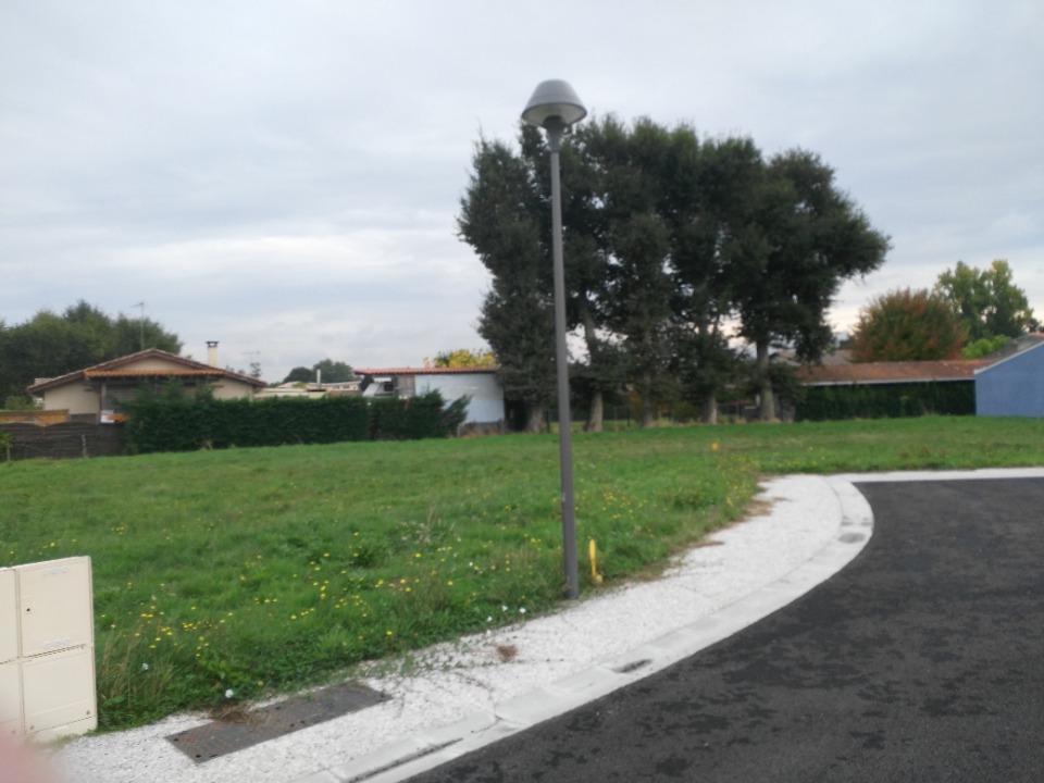 LC2147697 - Terrain/Terre - Mios