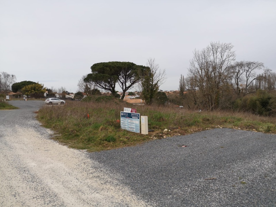 Photo EN2149571 - Terrain/Terre - Vaux-sur-Mer image 2/4