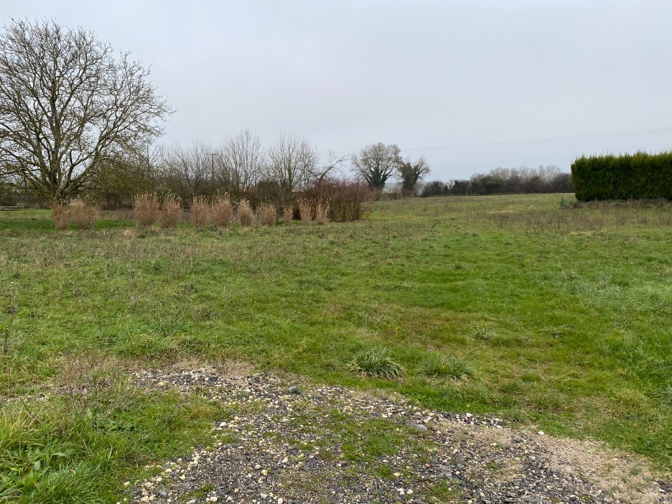 CR2151256 - Terrain/Terre - Champagne