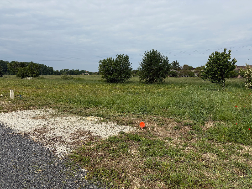VB2151692 - Terrain/Terre - Jarnac