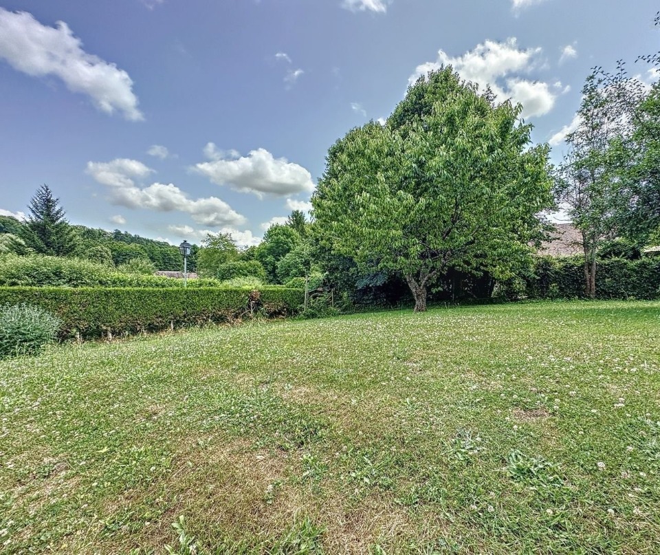 terrain viabilisé de 1000m2 en vente à Condé-sur-Vesgre