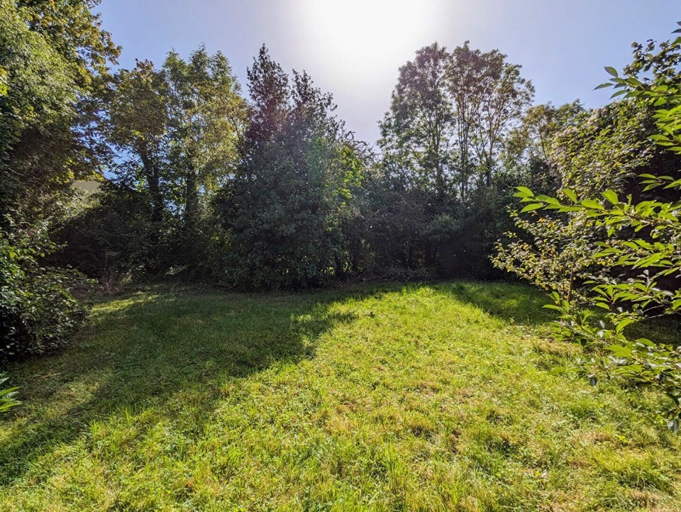 terrain à construire viabilisé de 300m2 à Oissery