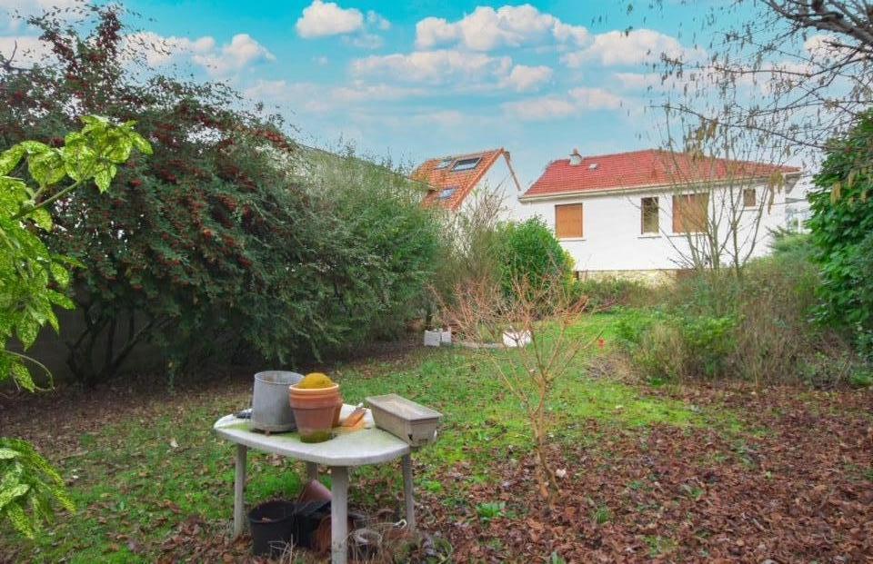 Sublime terrain à construire viabilisé en vente à Nanterre (92000)