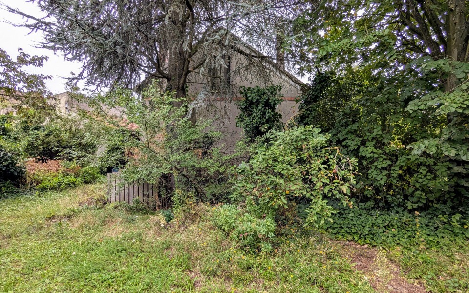 terrain constructible de 481m2 disponible à Chelles