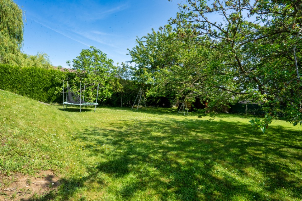 terrain à vendre viabilisé disponible à Verrières-le-Buisson