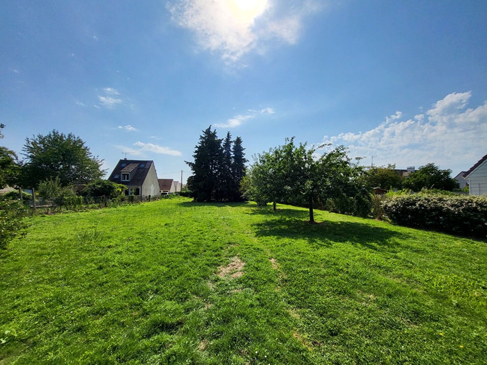 terrain à batir viabilisé de 748m2 en vente à Guignes (77390)
