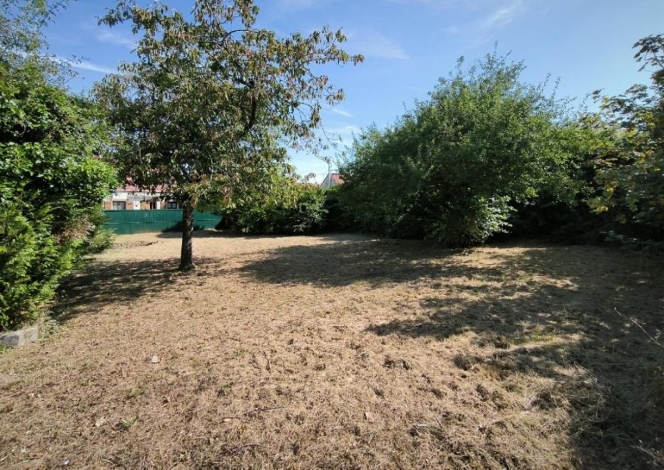 terrain à batir viabilisé de 200m2 à Jouy-en-Josas
