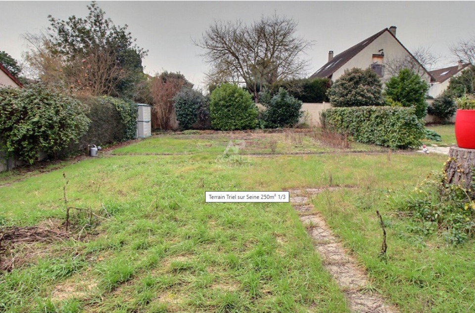 Beau terrain à vendre viabilisé de 250m2 en vente à Triel-sur-Seine (78510)