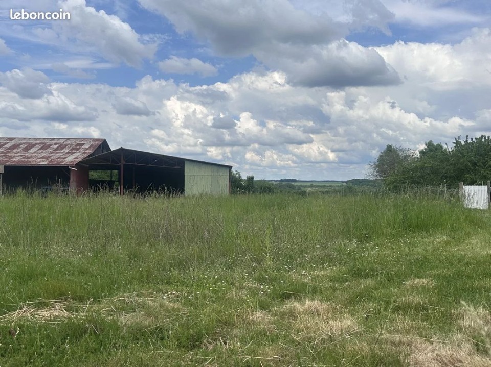 Superbe terrain à vendre de 485m2 disponible à Amblainville