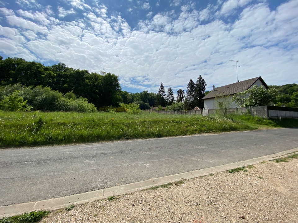 Terrain à bâtir à Droue-sur-Drouette (28230)