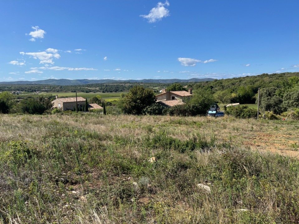 Terrain à bâtir à Larnas (07220)