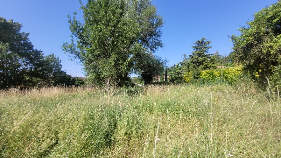 Terrain à bâtir à Aouste-sur-Sye (26400)