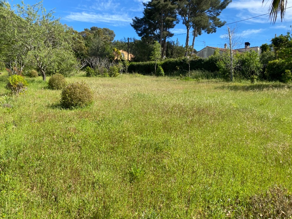 Terrain &agrave; b&acirc;tir &agrave; Le Pradet (83220)
