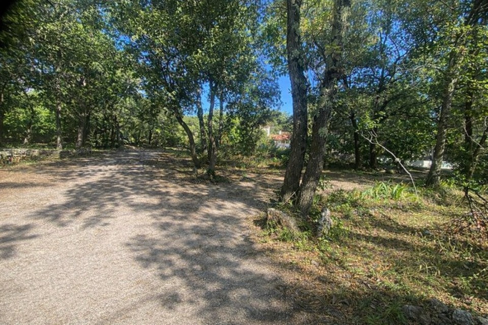 Terrain &agrave; b&acirc;tir &agrave; Garéoult (83136)