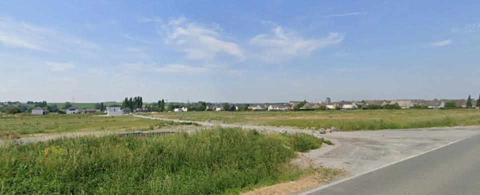 Terrain à bâtir à Douchy-les-Mines (59282)