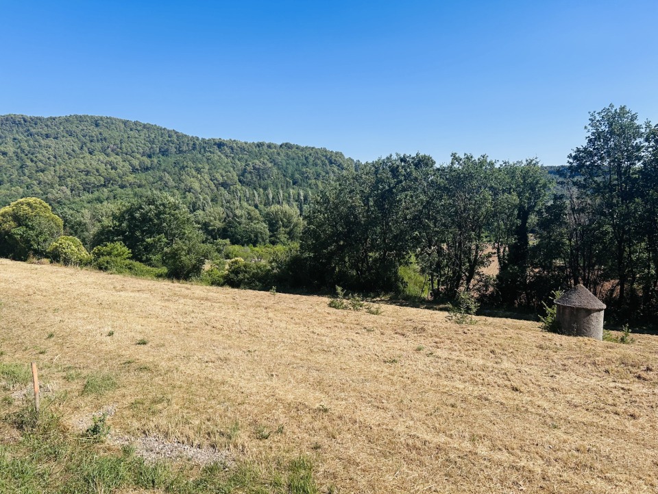 Terrain &agrave; b&acirc;tir &agrave; Salernes (83690)
