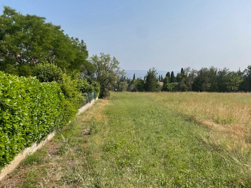 Terrain à bâtir à Alleins (13980)