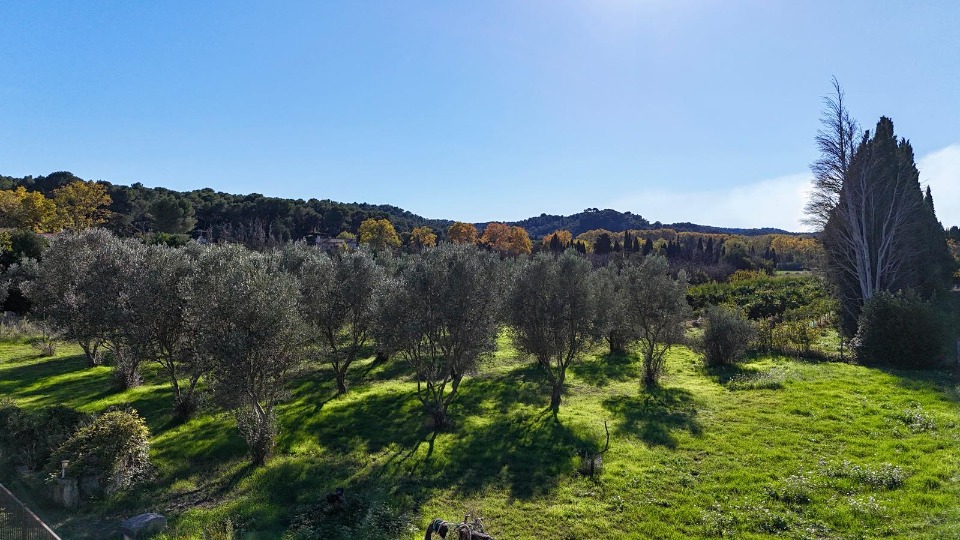 Terrain à bâtir à Saint-Étienne-du-Grès (13103)