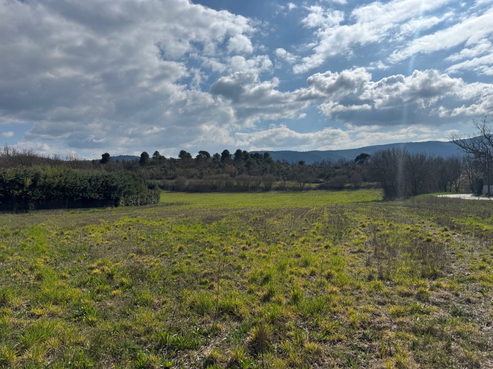 Terrain à bâtir à Céreste (04280)