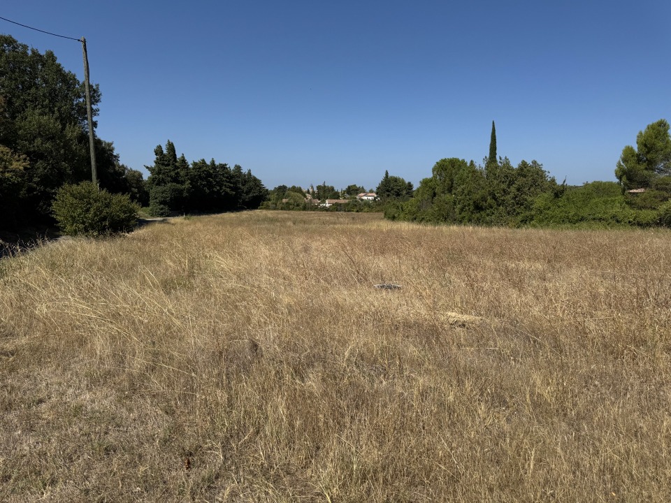 Terrain à bâtir à Sérignan-du-Comtat (84830)