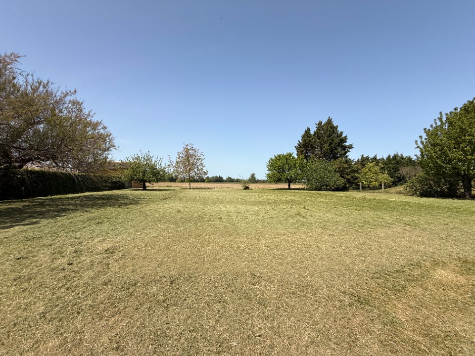 Terrain à bâtir à Garrevaques (81700)