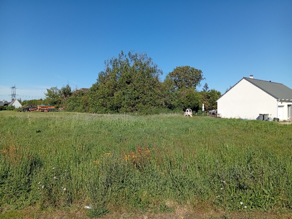 Terrain à bâtir à Graveron-Sémerville (27110)