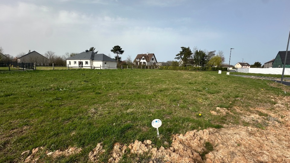 Terrain à bâtir à Saint-Jean-de-Daye (50620)