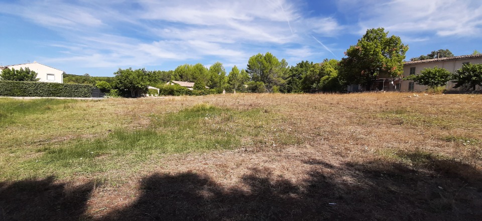 Terrain à bâtir à Saint-Antonin-du-Var (83510)