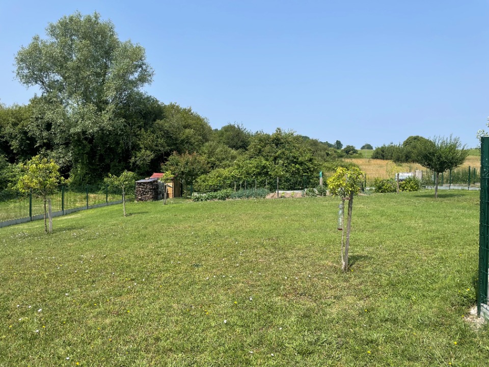 Terrain à bâtir à Civrac-de-Blaye (33920)