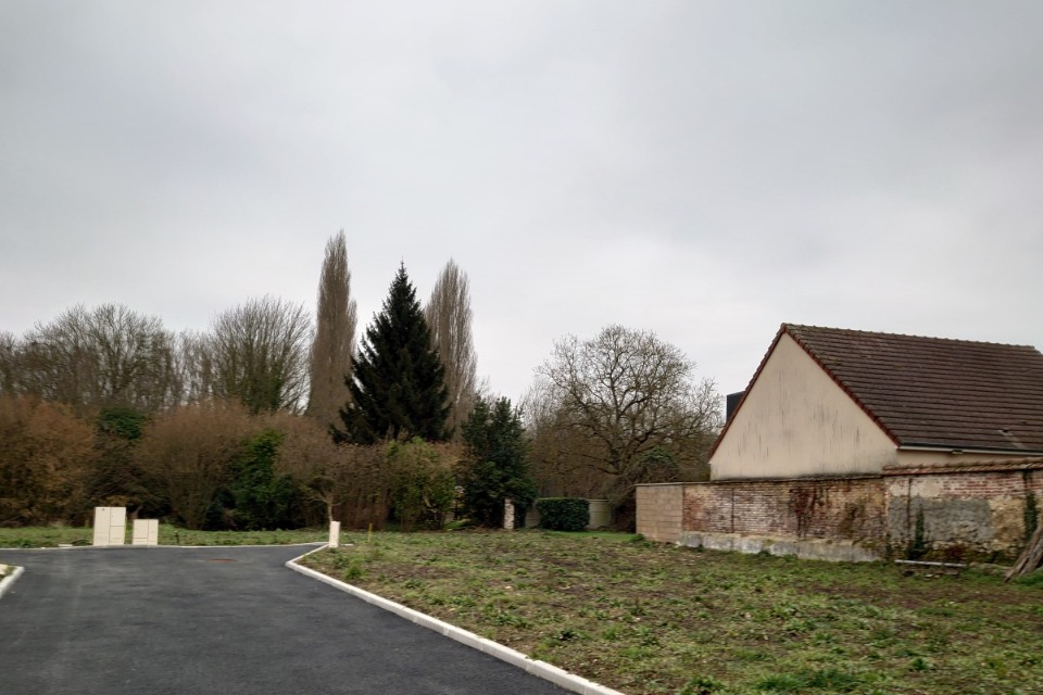 Terrain à bâtir à Gallardon (28320)