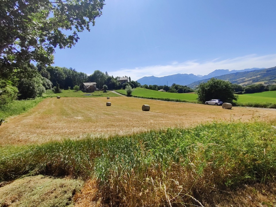 Terrain à bâtir à Saint-Léger-les-Mélèzes (05260)