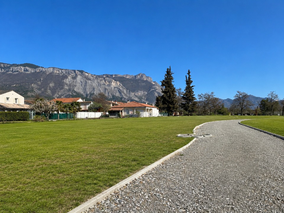Terrain à bâtir à Ventavon (05300)