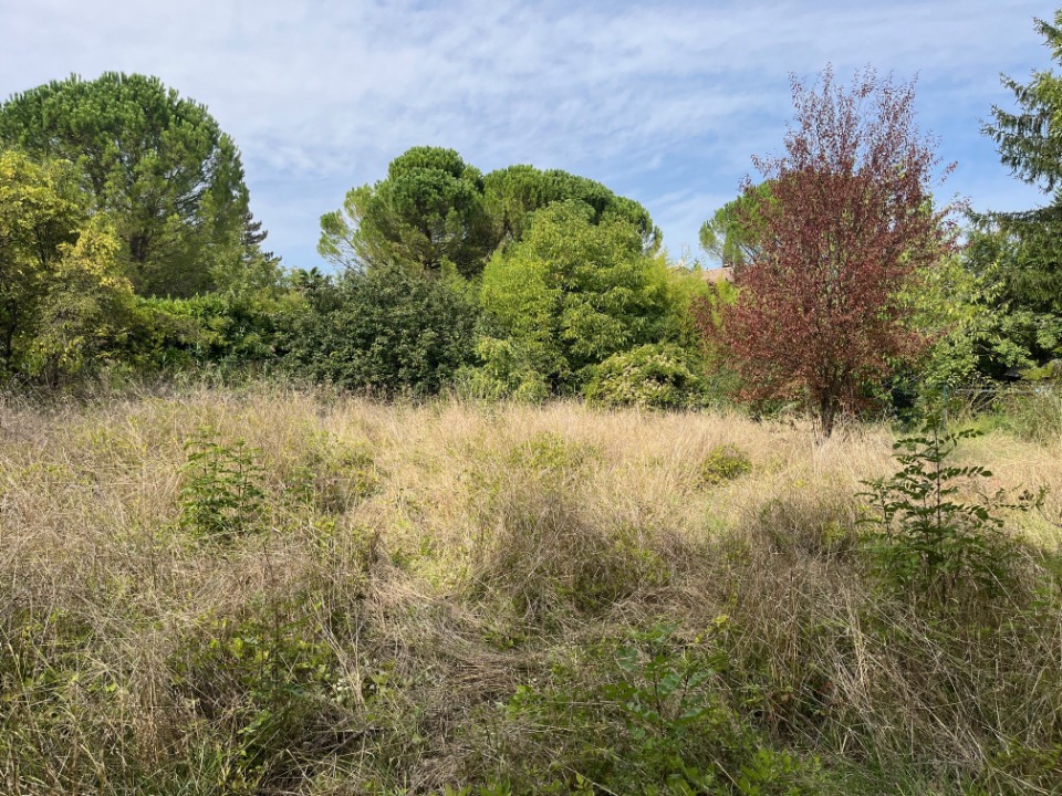 Terrain à bâtir à Aouste-sur-Sye (26400)
