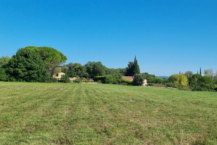 Terrain à bâtir à Chamaret (26230)