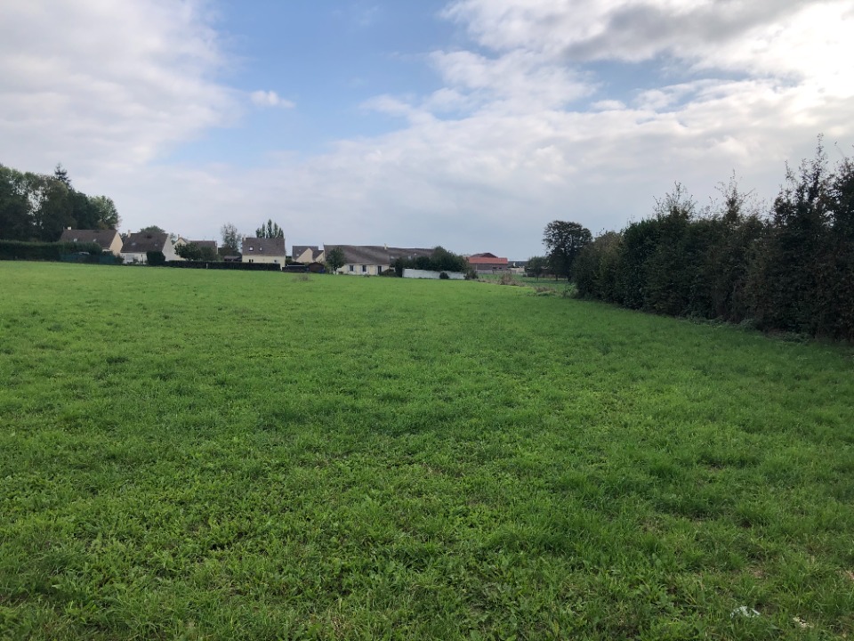 Terrain à bâtir à Thury-en-Valois (60890)