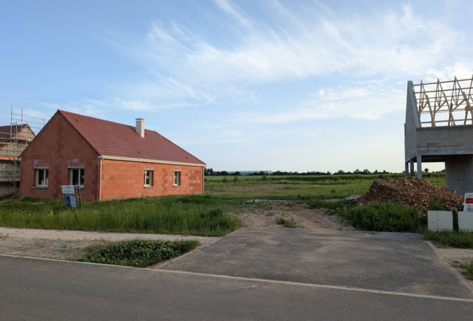 Terrain à bâtir à Les Bréviaires (78610)
