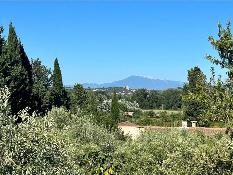 Terrain à bâtir à Roquemaure (30150)